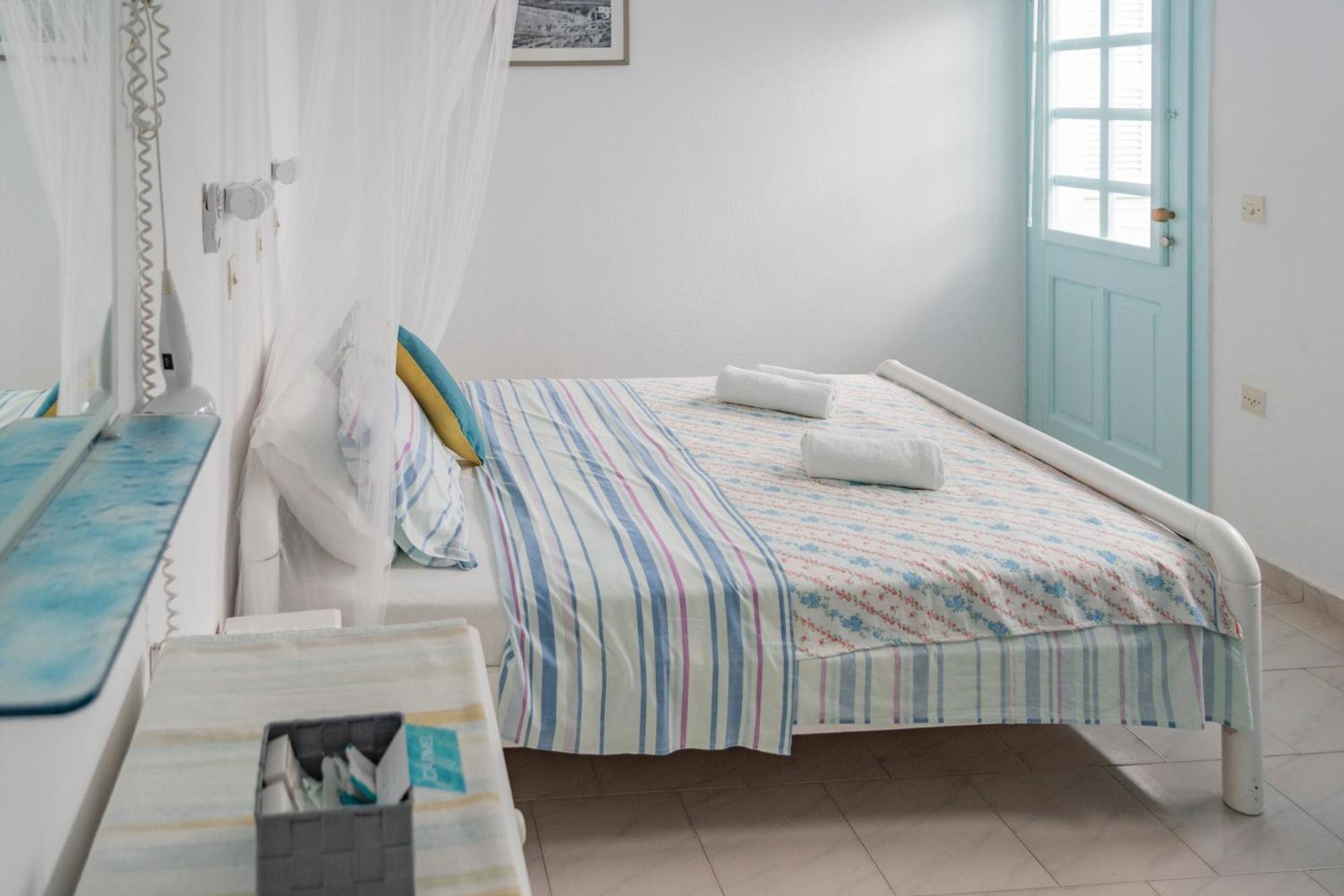 Paroscarmel Studio-Apartment Logaras Kamer foto