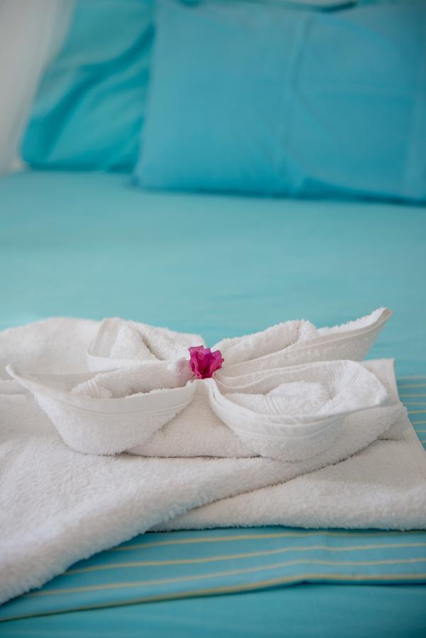 Paroscarmel Studio-Apartment Logaras Buitenkant foto